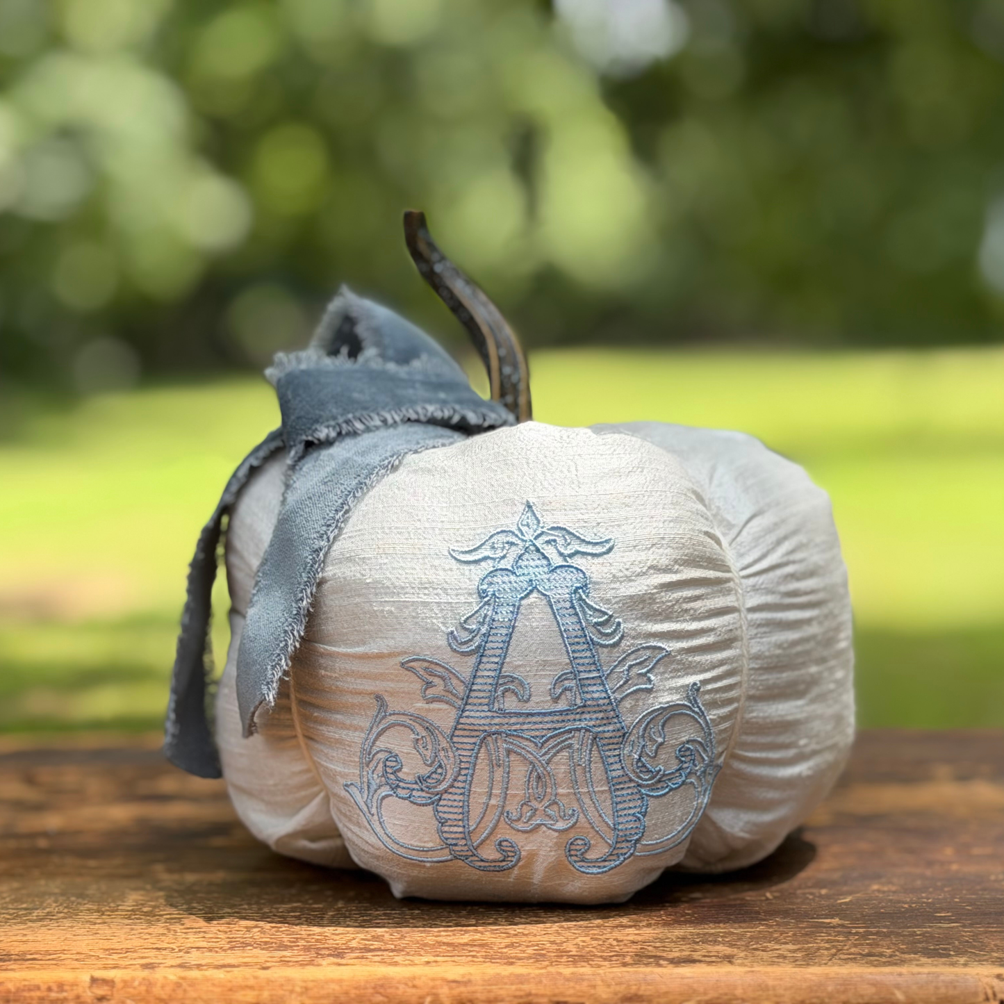 Chateau Pumpkin in Blue